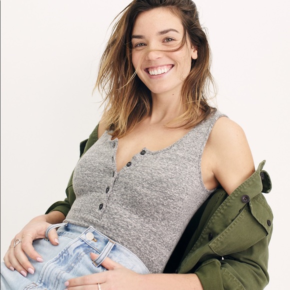 Madewell Tops - Madewell Grey Bodysuit Henley Tank EUC